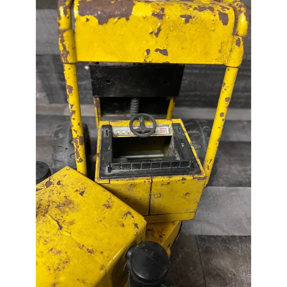 Vintage Tonka Mighty Forklift Pressed Steel Toy Construction Vehicle Yellow